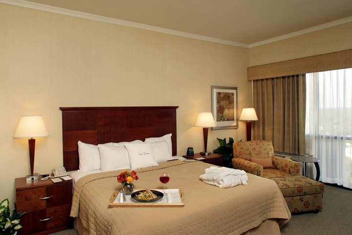 Doubletree By Hilton Hotel Tallahassee Eksteriør billede